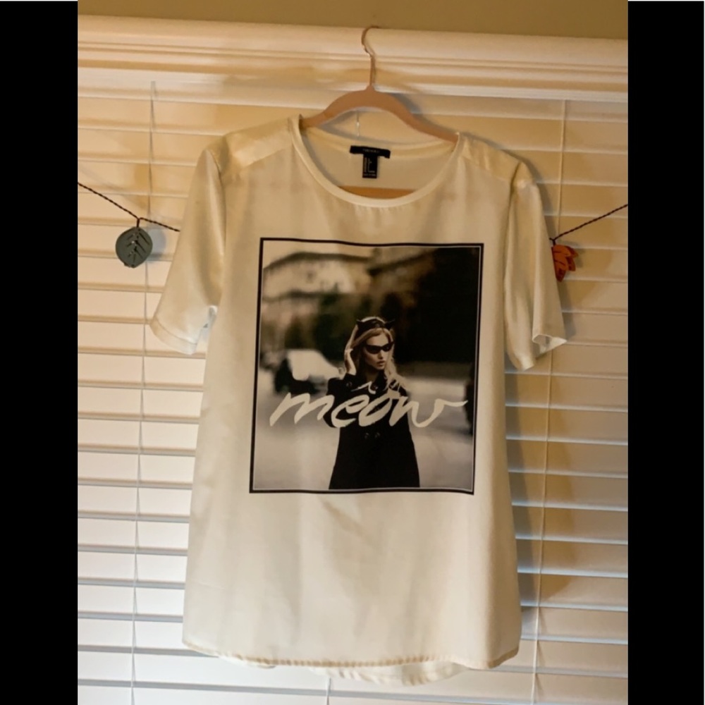 Silk white graphic shirt